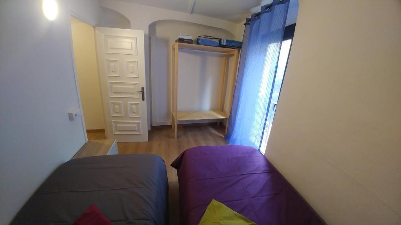Apt 2 Acollidor Al Centre Historic De Vic Aptgarbi المظهر الخارجي الصورة